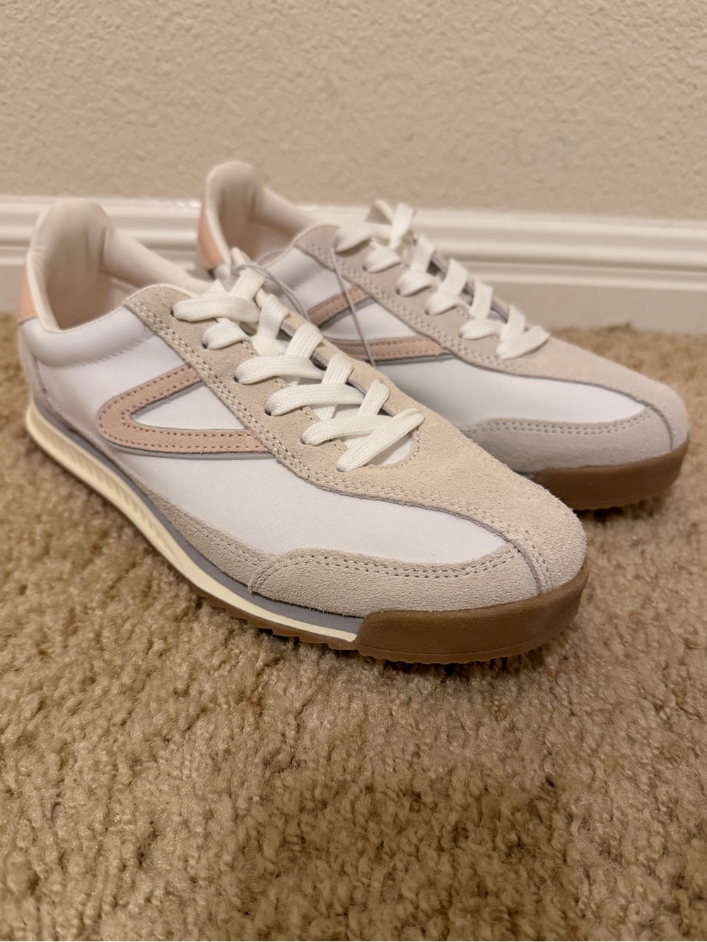 Tretorn Hailey Women's White and Light Pink Sneakers shoes size 8